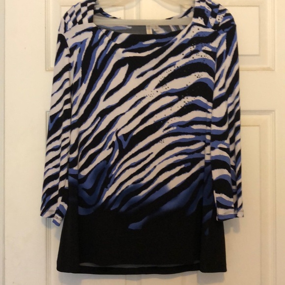 Madison Tops - 🛍 4 for $30👗 Blue, White & Black Shirt NWOT